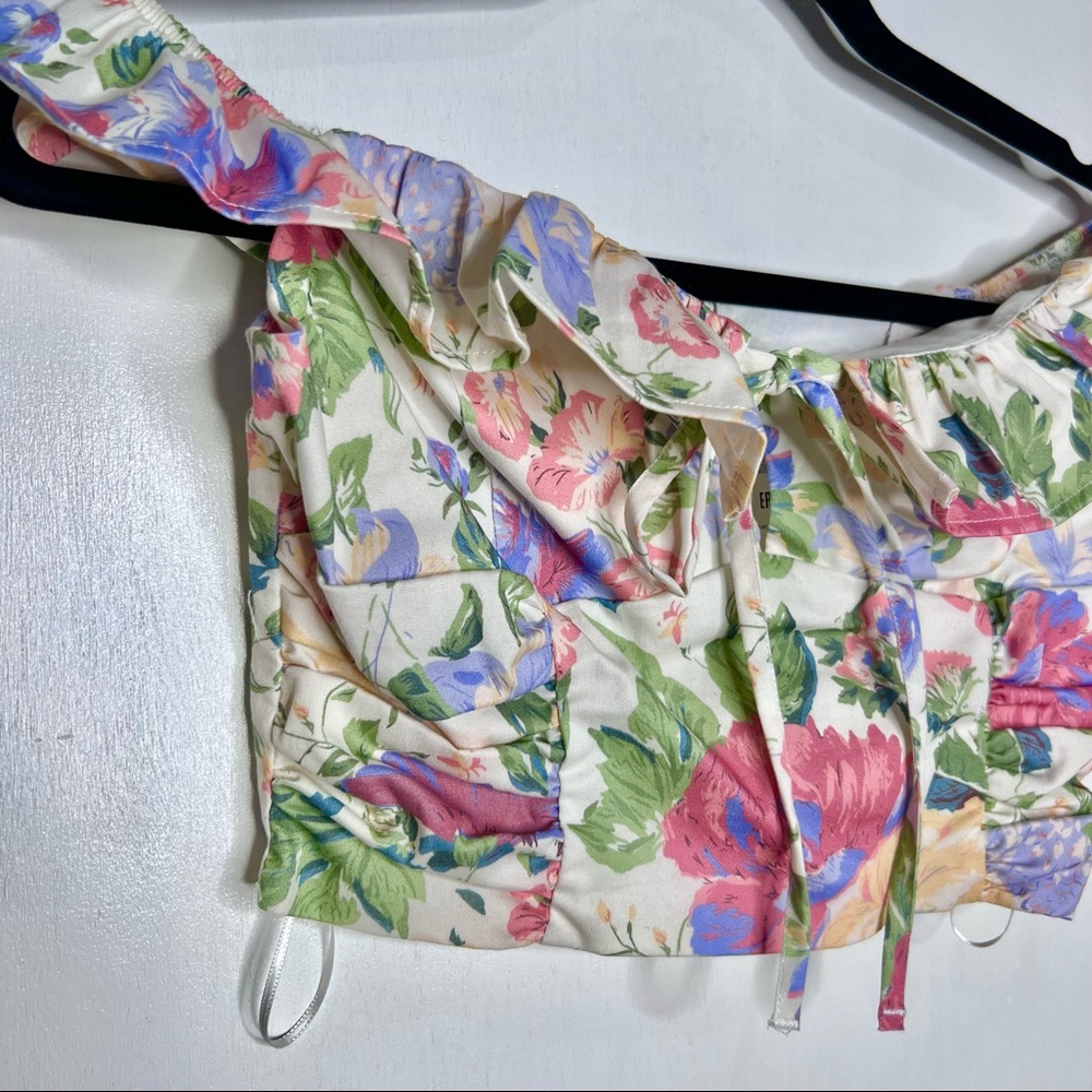 BERSHKA Peasant Floral Crop Top - Picture 7 of 11